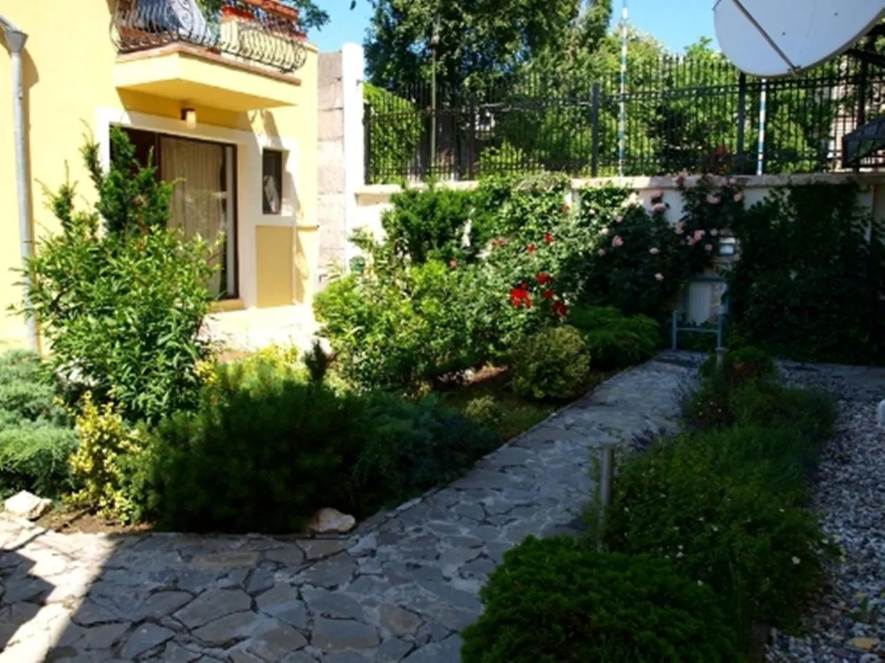 Bookrest Residence Bucarest 0*,  Rumanía